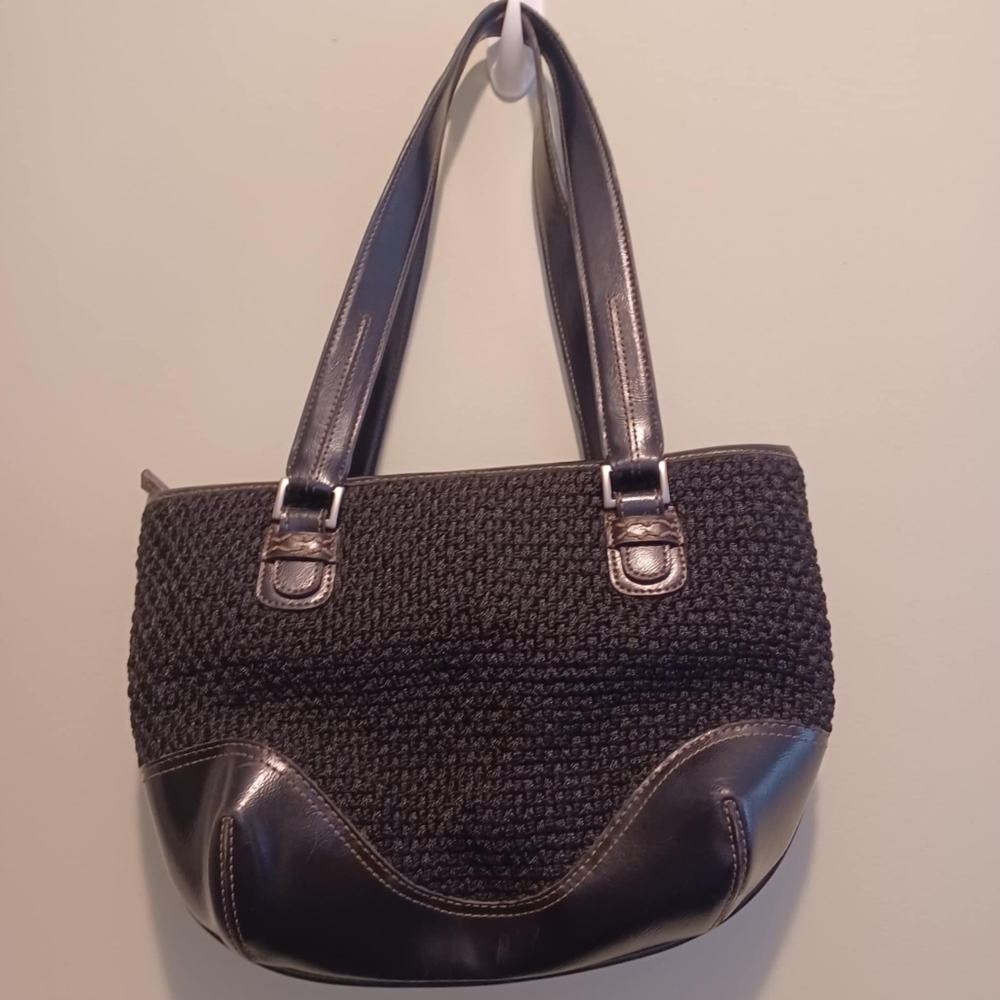 The Sak Crochet Purse Shoulder Handbag Bag Black Double Handles Multi-Pockets